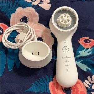 MIA Smart Clarisonic